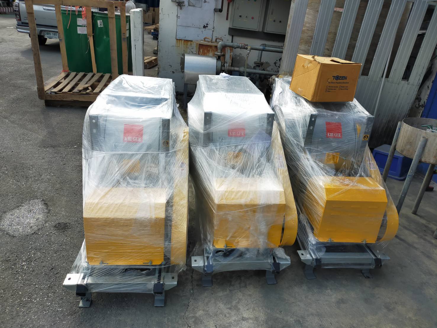 FROZEN FACTORY (BANG NA)